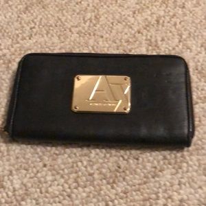 Black zip purse